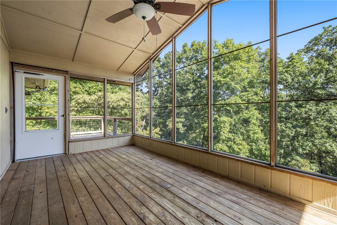 Bella Vista, Arkansas, 72715, United States, 3 Bedrooms Bedrooms, ,4 BathroomsBathrooms,Residential,For Sale,1924957