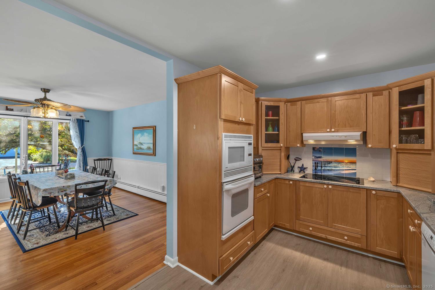 Old Saybrook, Connecticut, 06475, United States, 2 Bedrooms Bedrooms, ,2 BathroomsBathrooms,Residential,For Sale,1895780