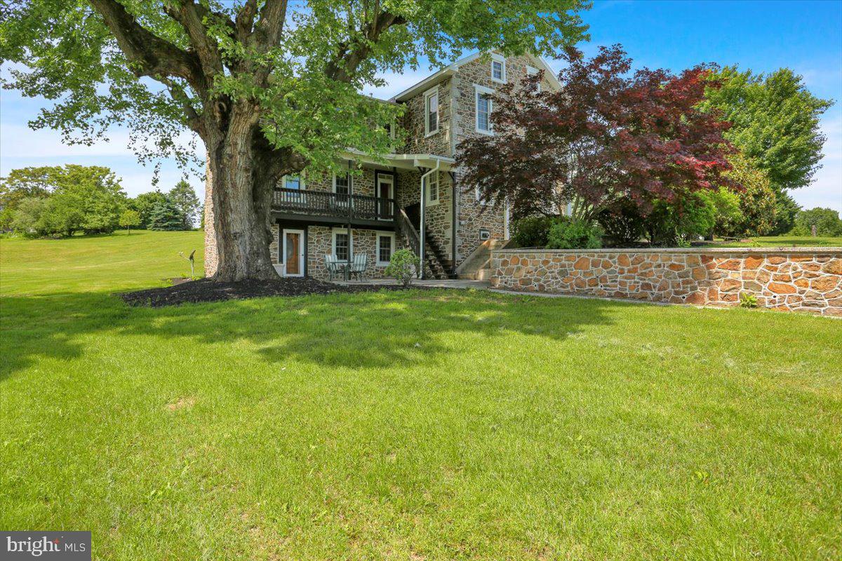 Mohrsville, Pennsylvania, 19541, United States, 4 Bedrooms Bedrooms, ,2 BathroomsBathrooms,Residential,For Sale,1827431