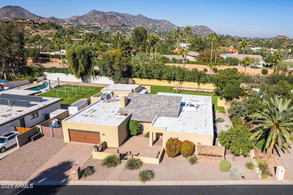 Phoenix, Arizona, 85018, United States, 4 Bedrooms Bedrooms, ,Residential,For Sale,2001186