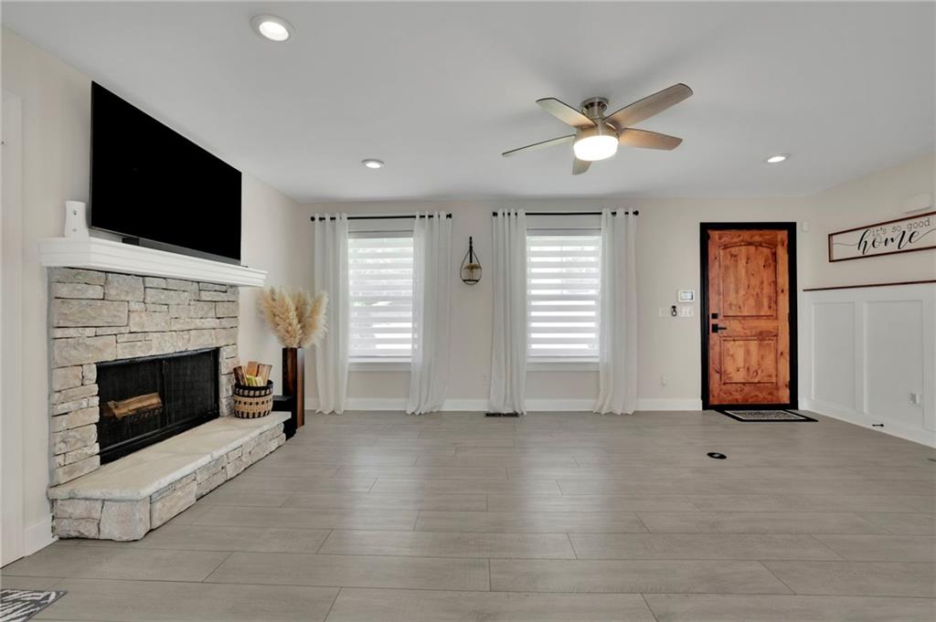 Dahlonega, Georgia, 30533, United States, 4 Bedrooms Bedrooms, ,4 BathroomsBathrooms,Residential,For Sale,1889816