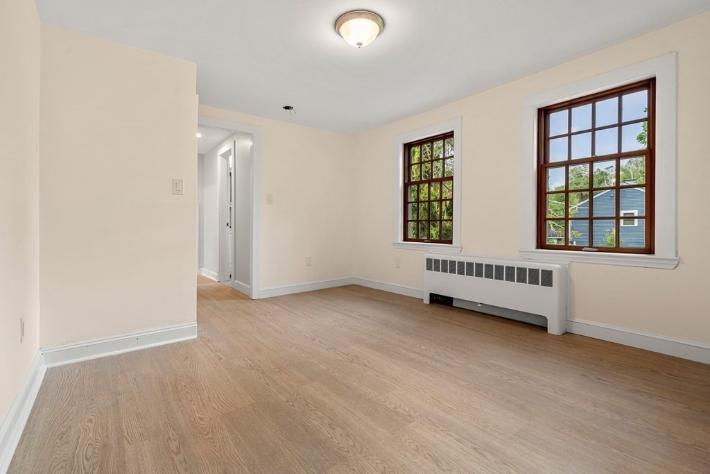 Framingham, Massachusetts, 01701, United States, 3 Bedrooms Bedrooms, ,2 BathroomsBathrooms,Residential,For Sale,1903802