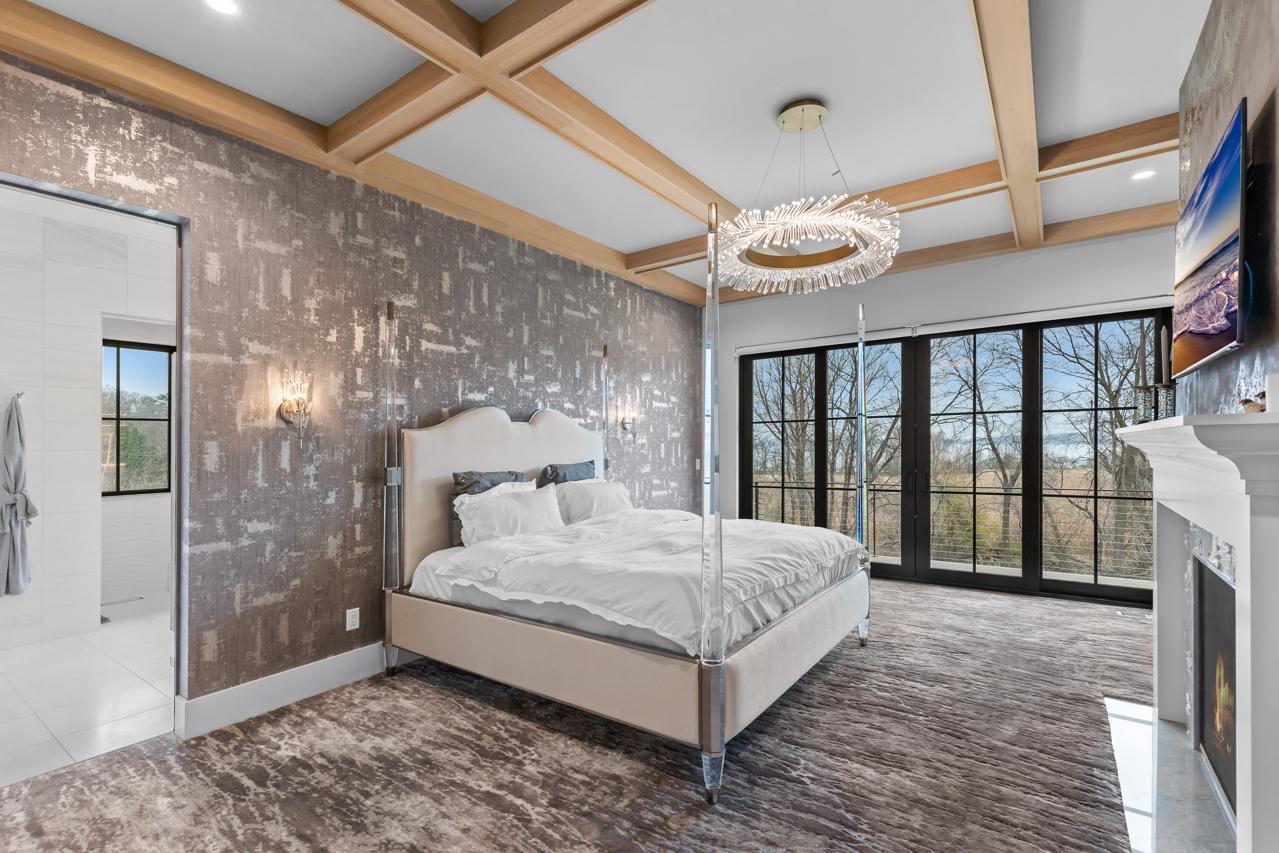 Orono, Minnesota, 55391, United States, 6 Bedrooms Bedrooms, ,3 BathroomsBathrooms,Residential,For Sale,2000639