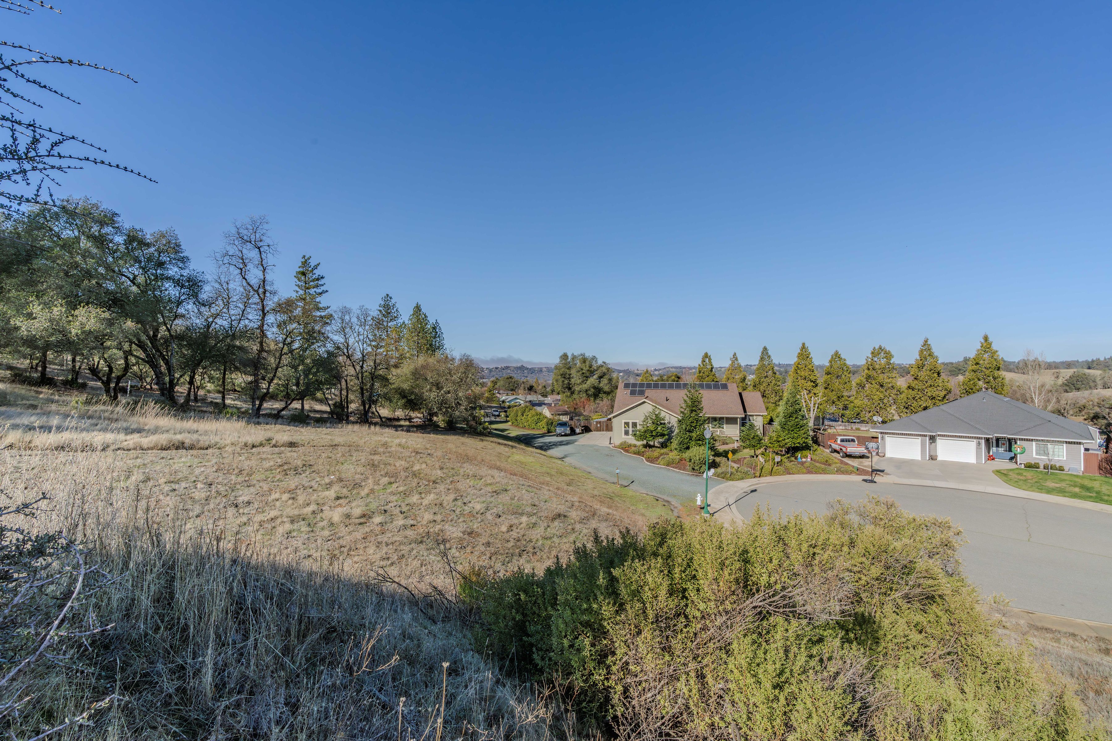  Desirable neighborhood lot ready for development - 物件實景