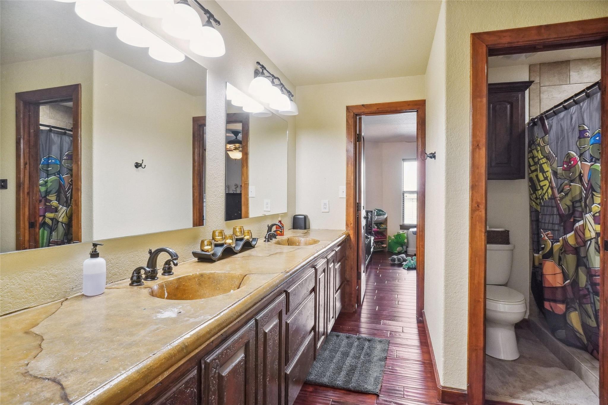 Decatur, Texas, 76234, United States, 7 Bedrooms Bedrooms, ,6 BathroomsBathrooms,Residential,For Sale,1976001