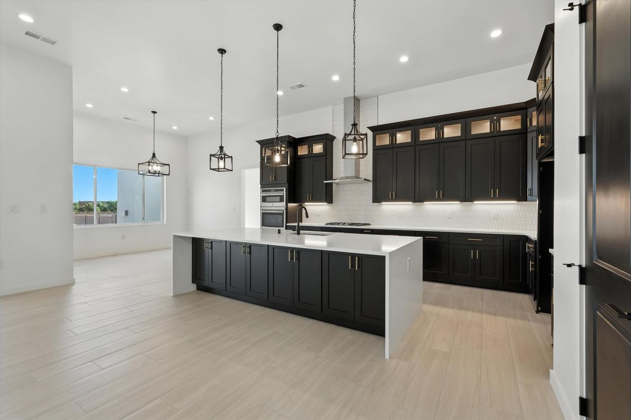 Rio Rancho, New Mexico, 87144, United States, 4 Bedrooms Bedrooms, ,3 BathroomsBathrooms,Residential,For Sale,1918026