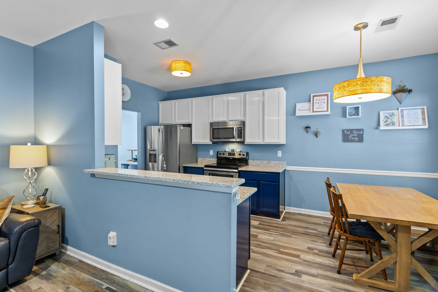  6823 Watch Harbour Circle, Hayes, VA 23072 - 物件實景