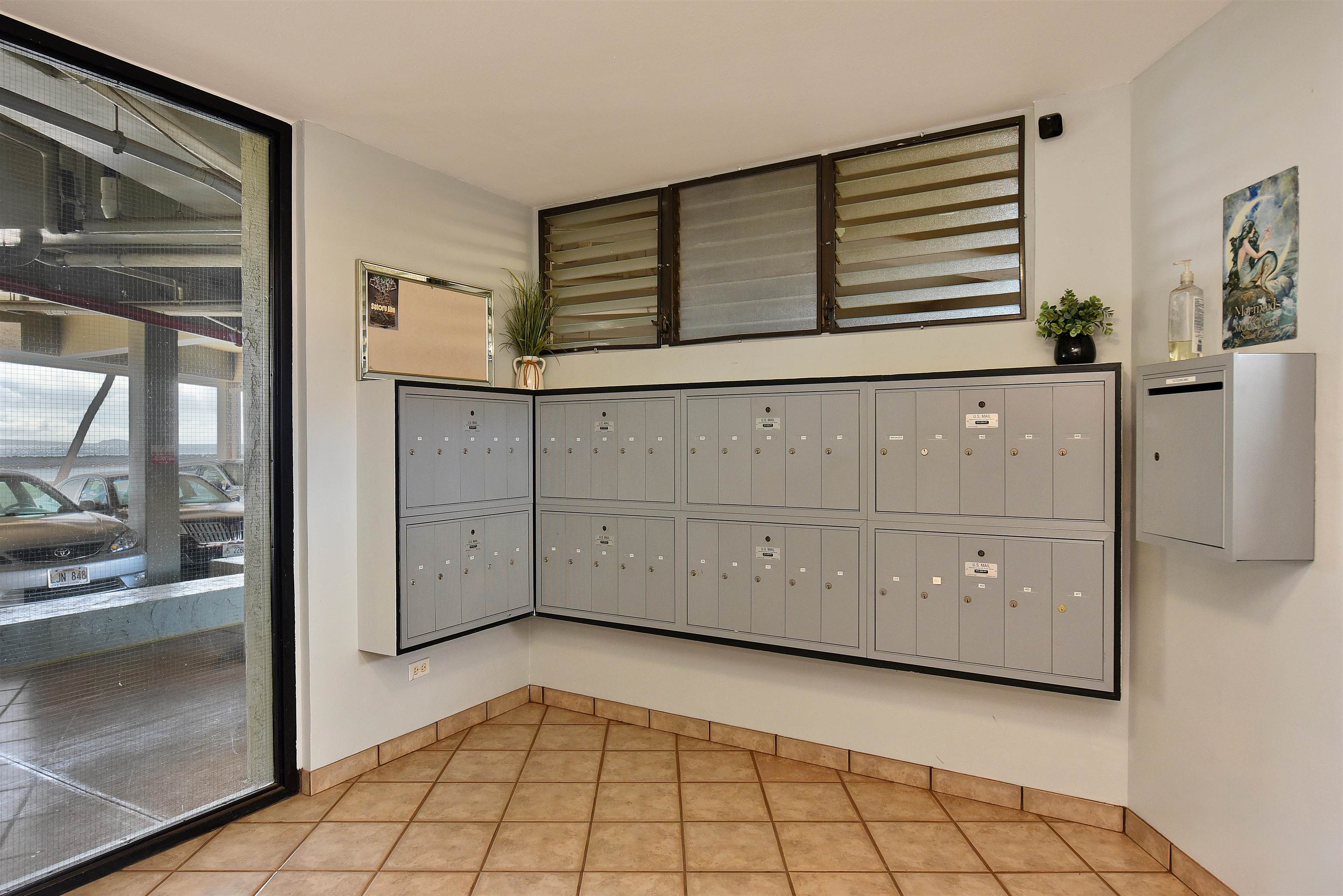 Wailuku, Hawaii, 96793, United States, 1 Bedroom Bedrooms, ,1 BathroomBathrooms,Residential,For Sale,1990319