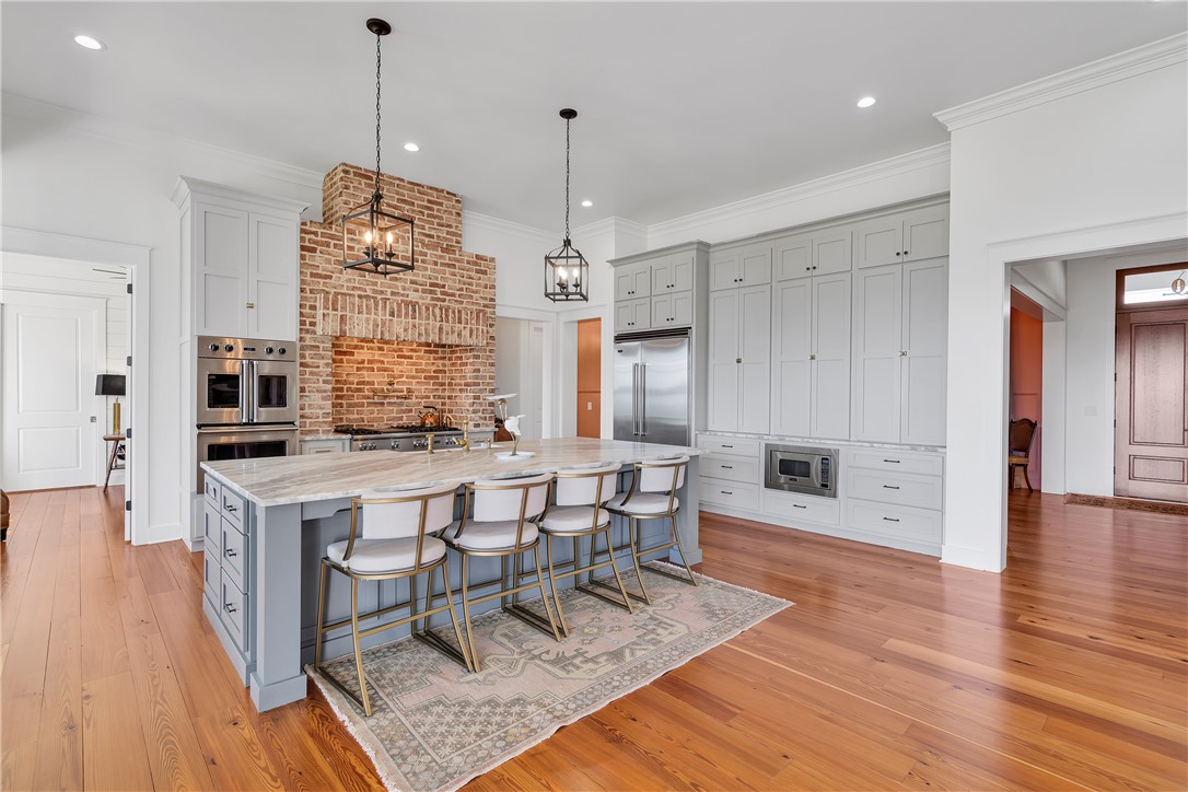 Townville, South Carolina, 29689, United States, 7 Bedrooms Bedrooms, ,7 BathroomsBathrooms,Residential,For Sale,1995643