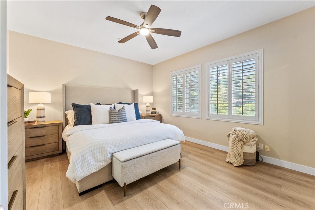 Aliso Viejo, California, 92656, United States, 2 Bedrooms Bedrooms, ,3 BathroomsBathrooms,Residential,For Sale,1989024