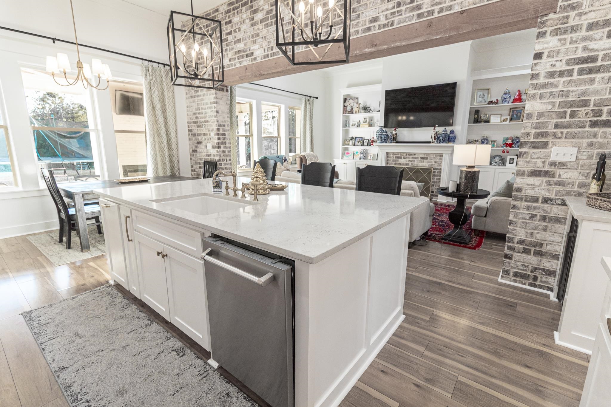 Lake Charles, Louisiana, 70605, United States, 4 Bedrooms Bedrooms, ,3 BathroomsBathrooms,Residential,For Sale,2000075