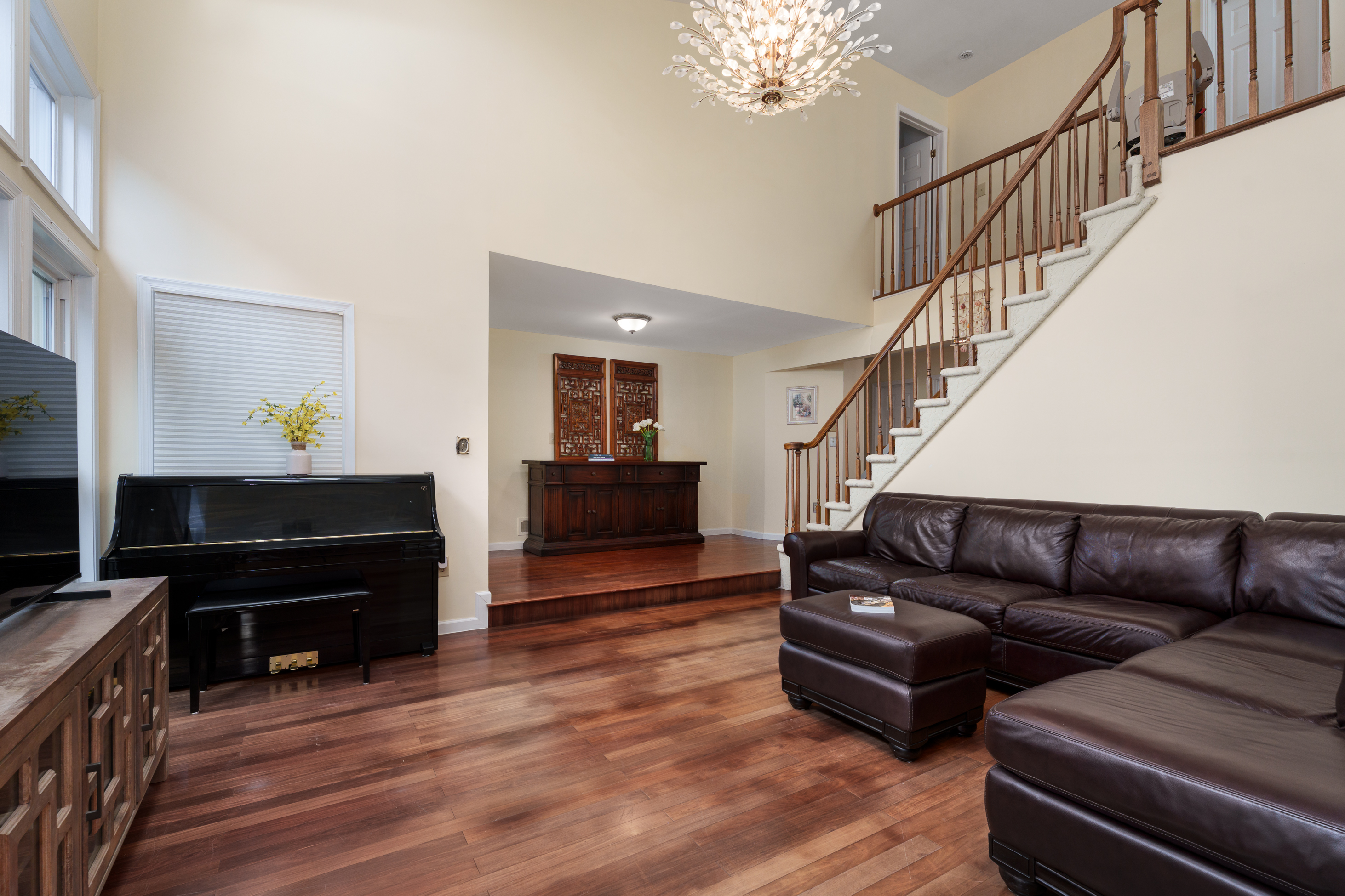  Sophisticated Comfort and a Prime Location - 物件實景