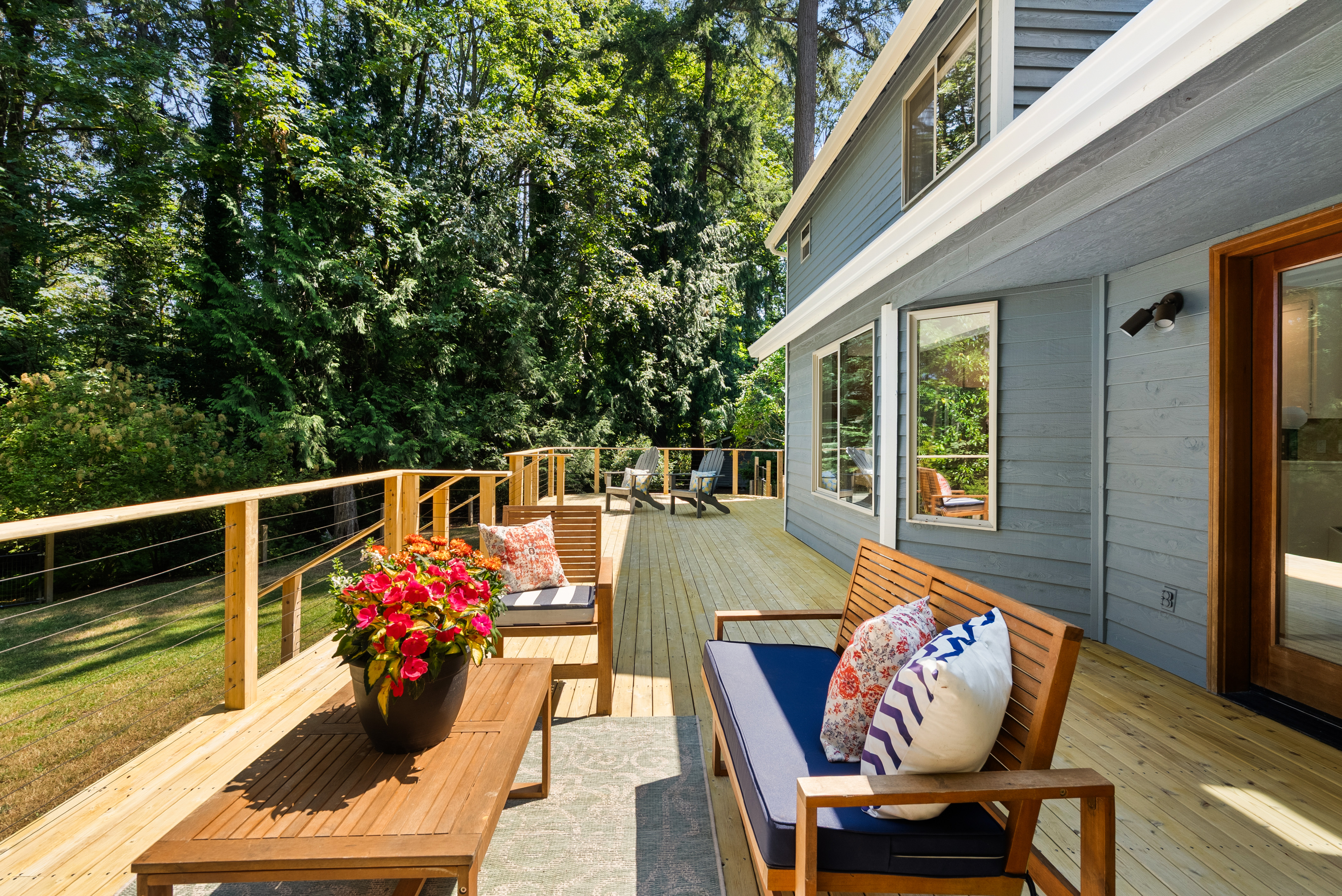  10109 NE Knight Rd, Bainbridge Island, WA 98110 - 物件實景