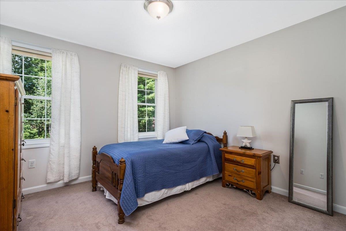 Bedford, New Hampshire, 03110, United States, 4 Bedrooms Bedrooms, ,3 BathroomsBathrooms,Residential,For Sale,1940392