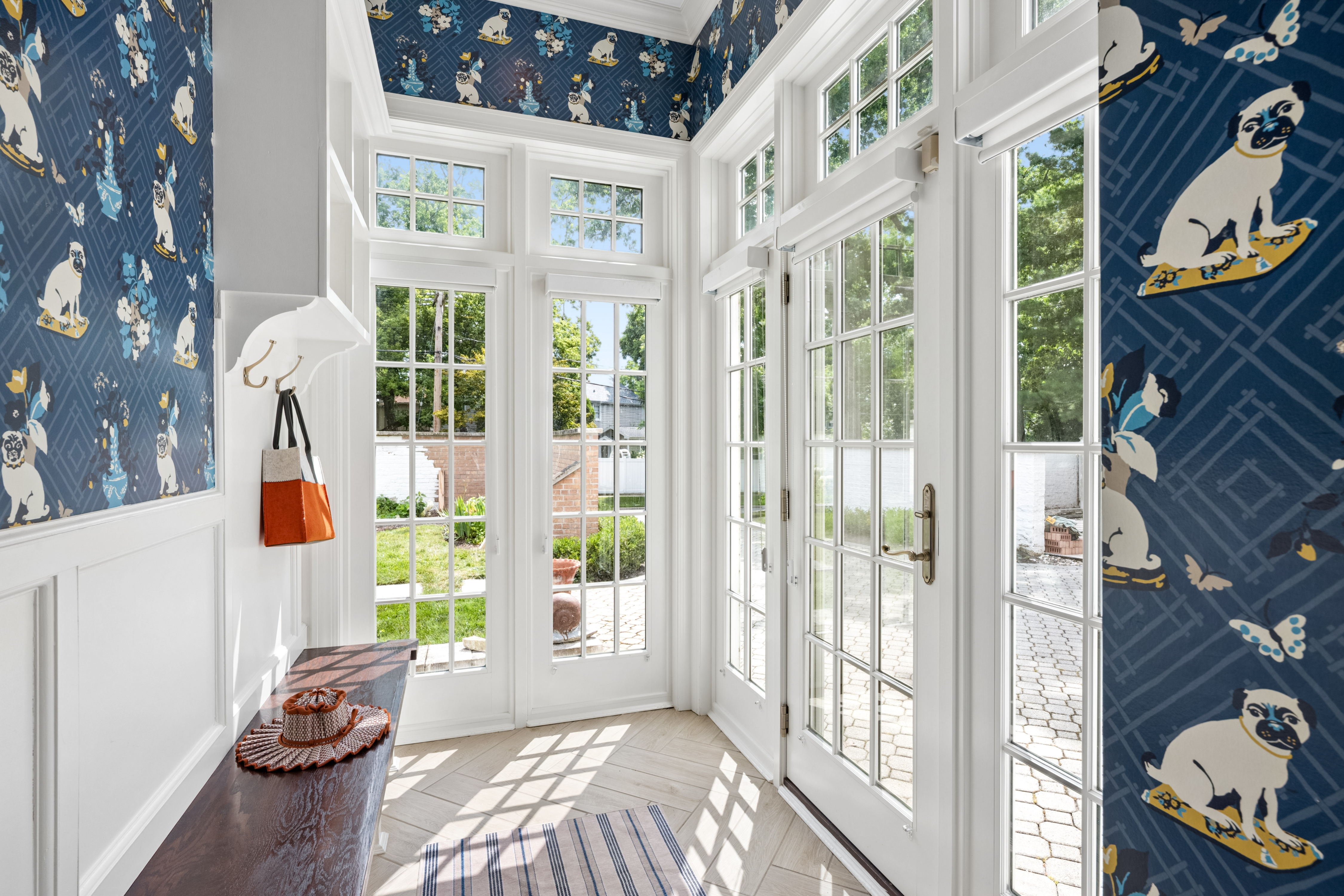  Rare, Fully Renovated, Updated Home Offering Move-In-Ready Luxury - 物件實景