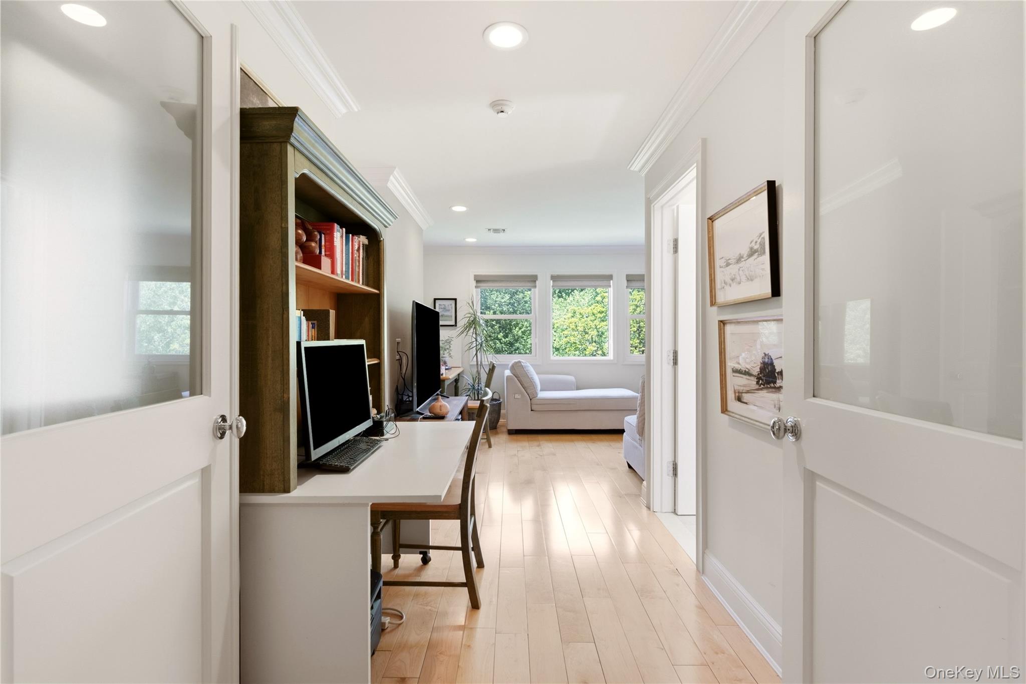  323 Baltustrol Circle, Roslyn, NY, 11576 - 物件實景