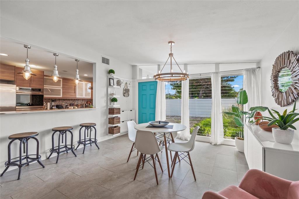 Sarasota, Florida, 34234, United States, 2 Bedrooms Bedrooms, ,2 BathroomsBathrooms,Residential,For Sale,1838237