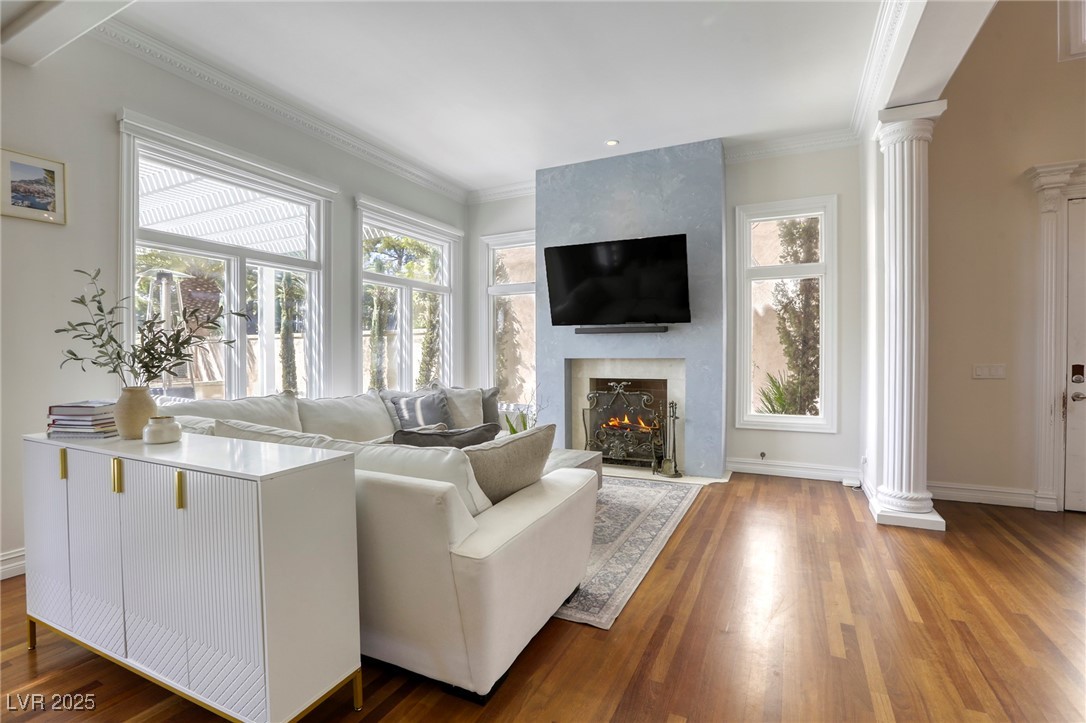 Las Vegas, Nevada, 89117, United States, 3 Bedrooms Bedrooms, ,3 BathroomsBathrooms,Residential,For Sale,1966718