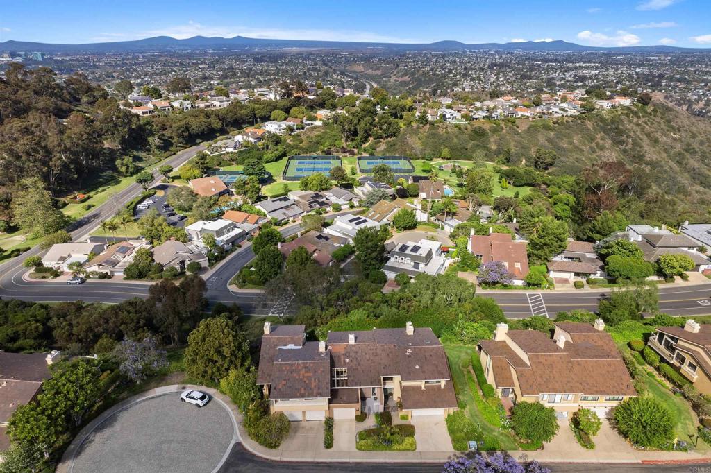 La Jolla, California, 92037, United States, 2 Bedrooms Bedrooms, ,3 BathroomsBathrooms,Residential,For Sale,1938534
