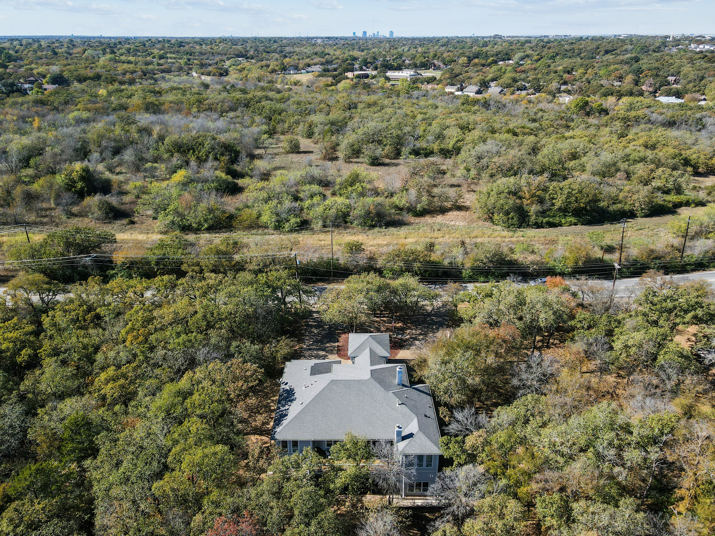  Fort Worth Home with an Expansive Indoor Pool & Entertainment Level - 物件實景