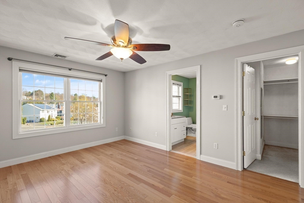 Saugus, Massachusetts, 01906, United States, 2 Bedrooms Bedrooms, ,3 BathroomsBathrooms,Residential,For Sale,2039895
