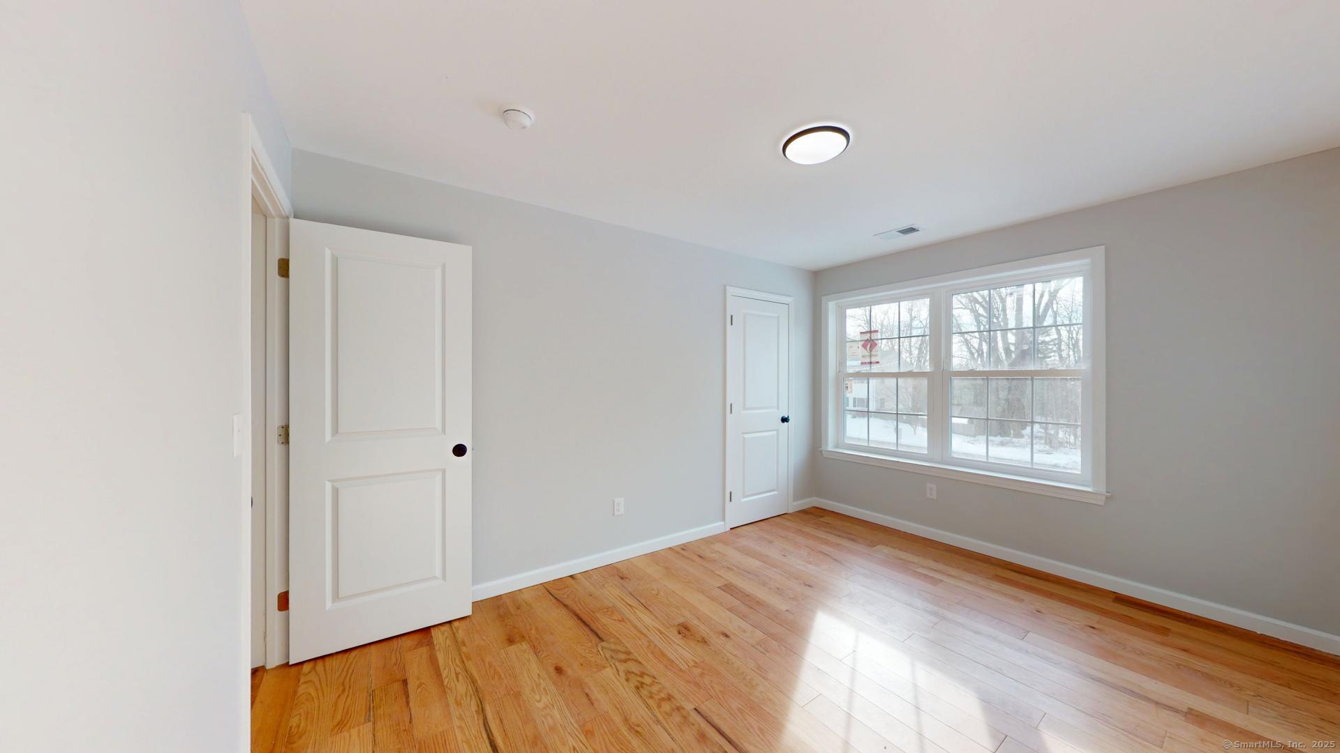 Enfield, Connecticut, 06082, United States, 3 Bedrooms Bedrooms, ,3 BathroomsBathrooms,Residential,For Sale,1919509