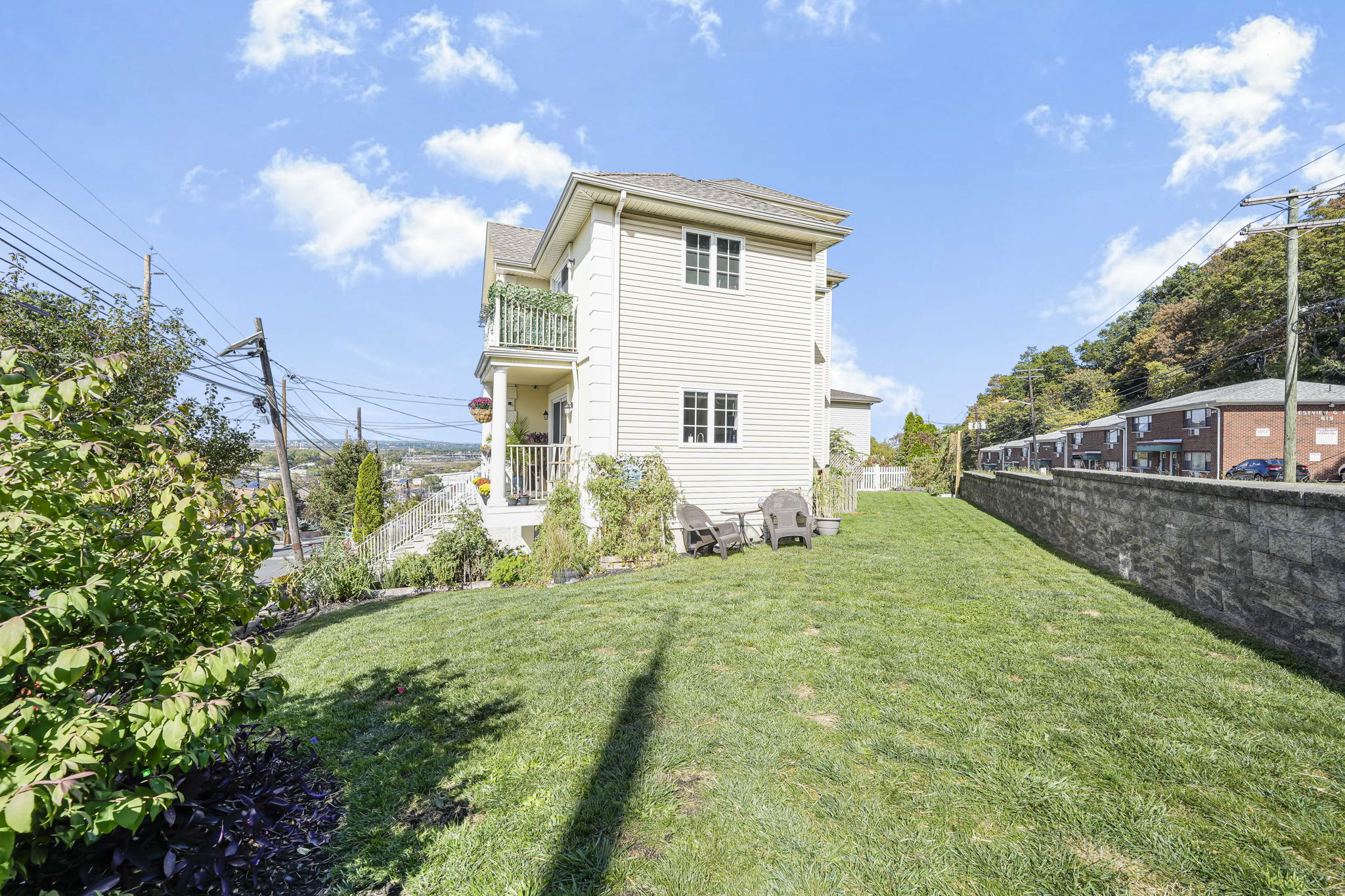 Fairview, New Jersey, 07022, United States, 2 Bedrooms Bedrooms, ,2 BathroomsBathrooms,Residential,For Sale,1973875