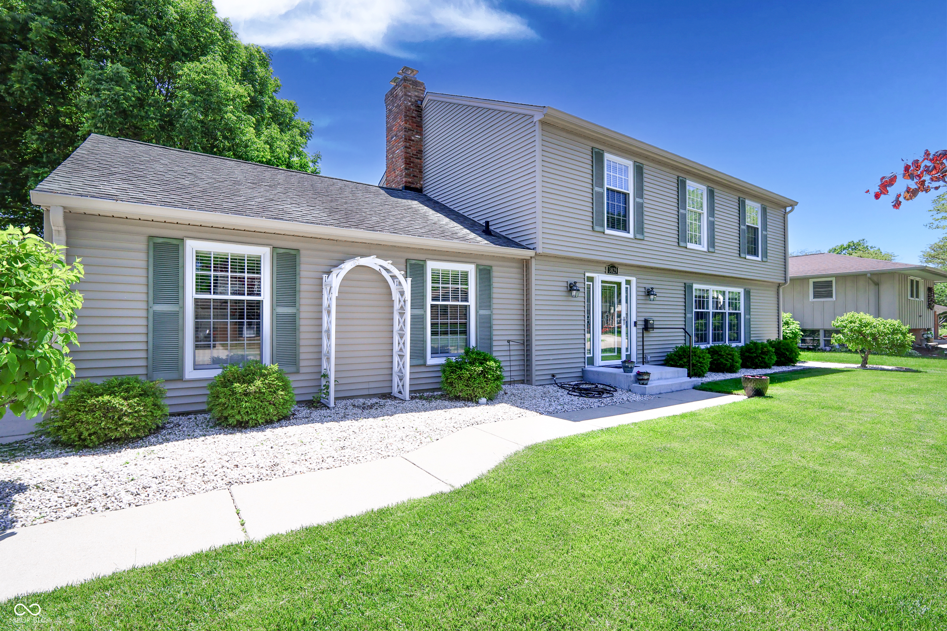 Columbus, Indiana, 47203, United States, 5 Bedrooms Bedrooms, ,6 BathroomsBathrooms,Residential,For Sale,1975671