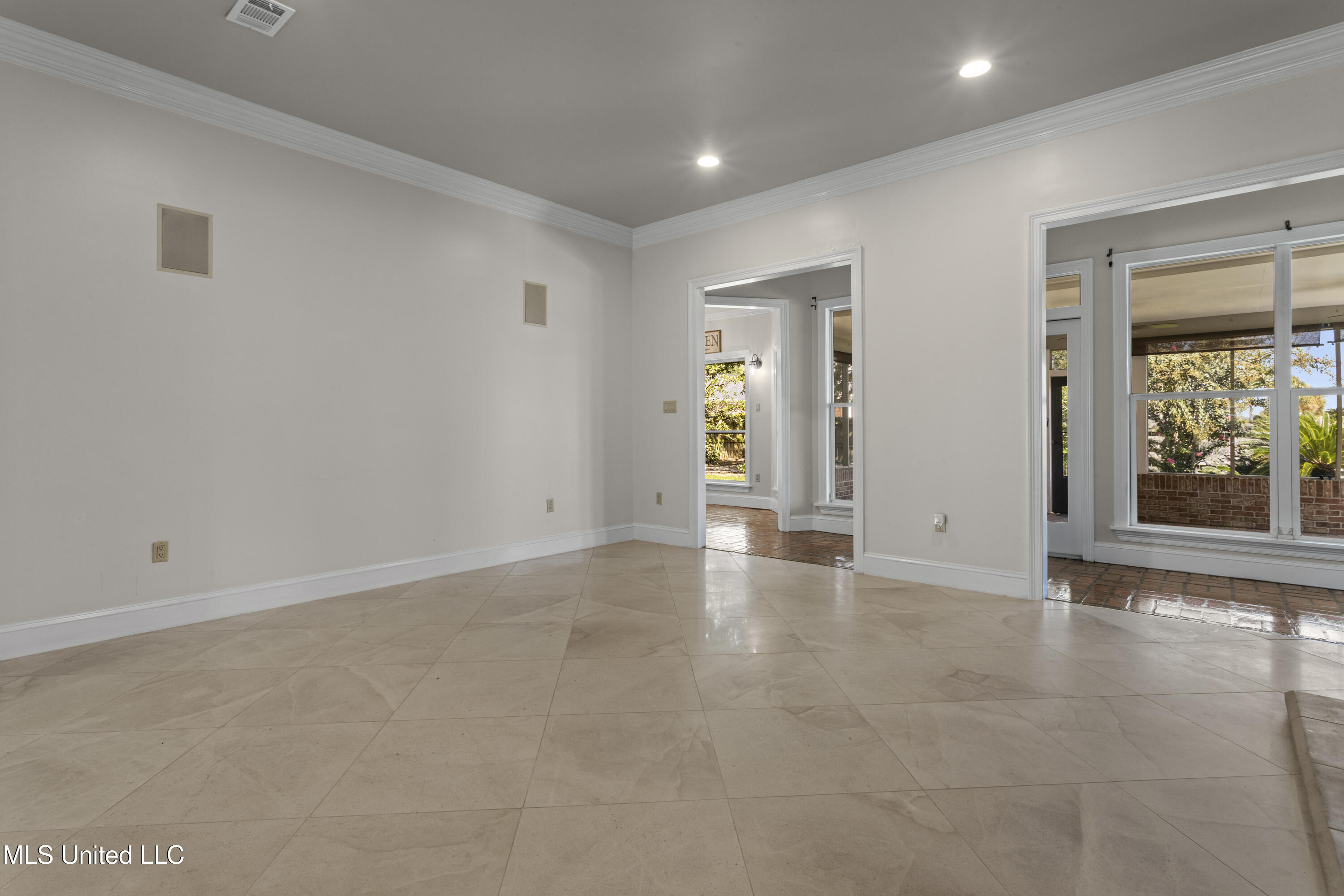 Biloxi, Mississippi, 39531, United States, 4 Bedrooms Bedrooms, ,3 BathroomsBathrooms,Residential,For Sale,1908803