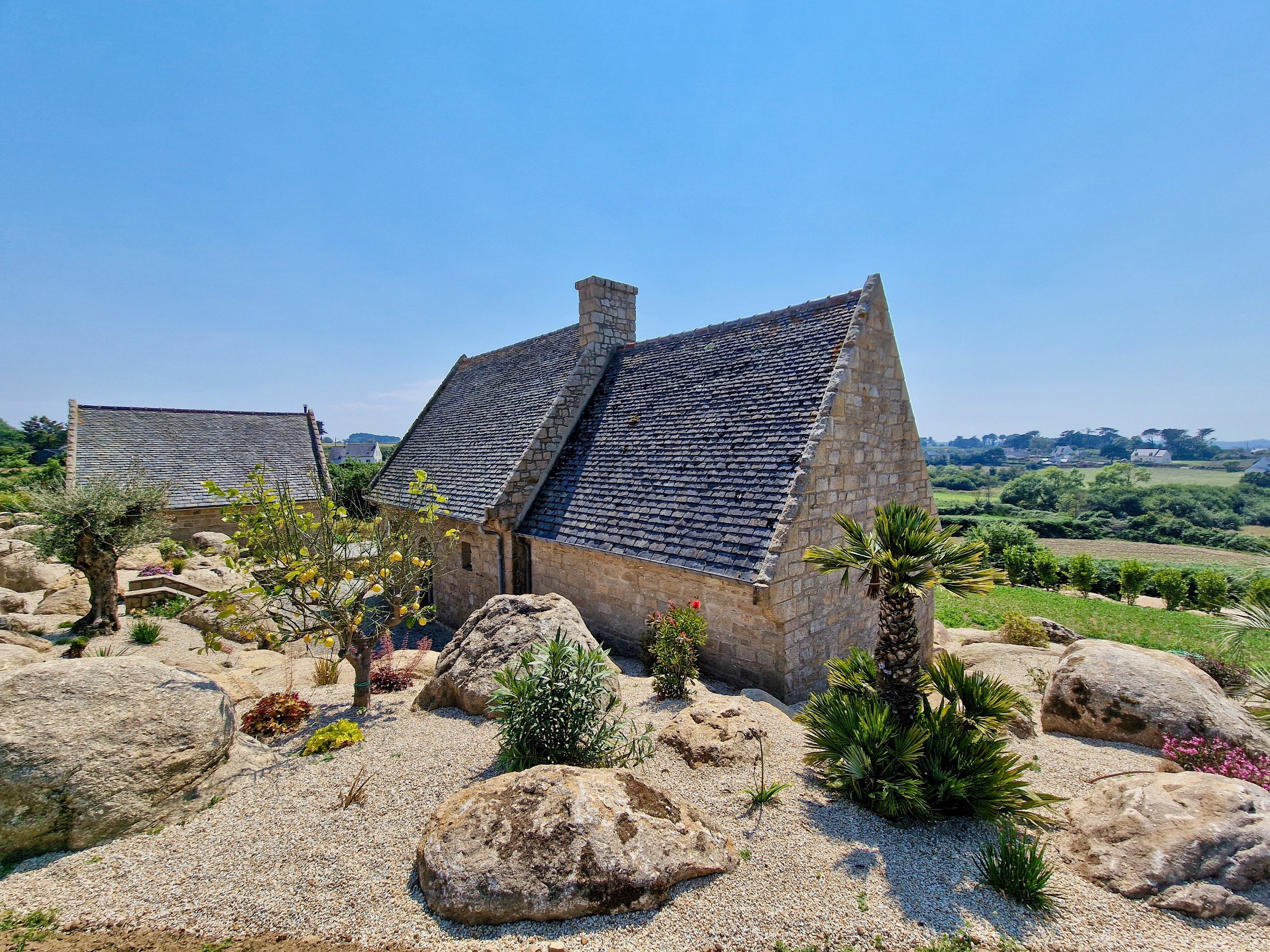  An Exceptional Coastal Estate in Plougrescant: A Canvas for Bespoke Luxury - 物件實景