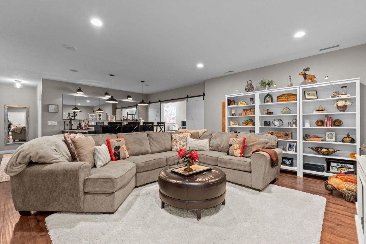 GREENVILLE, Wisconsin, 54942, United States, 4 Bedrooms Bedrooms, ,4 BathroomsBathrooms,Residential,For Sale,1779094