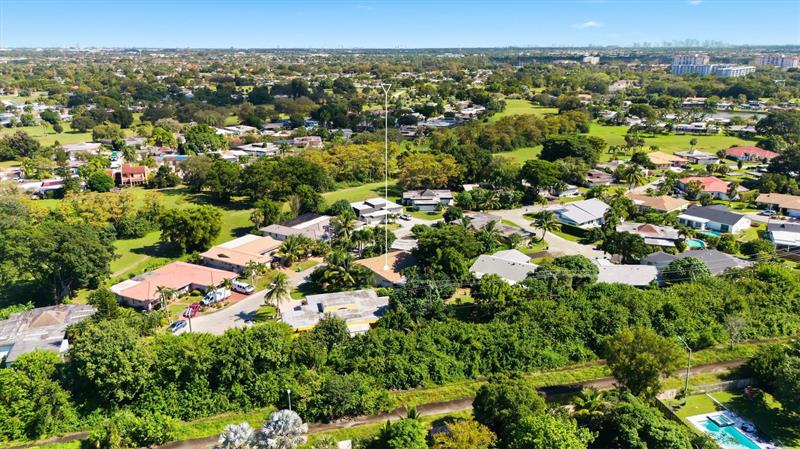 Tamarac, Florida, 33319, United States, 3 Bedrooms Bedrooms, ,2 BathroomsBathrooms,Residential,For Sale,1989471