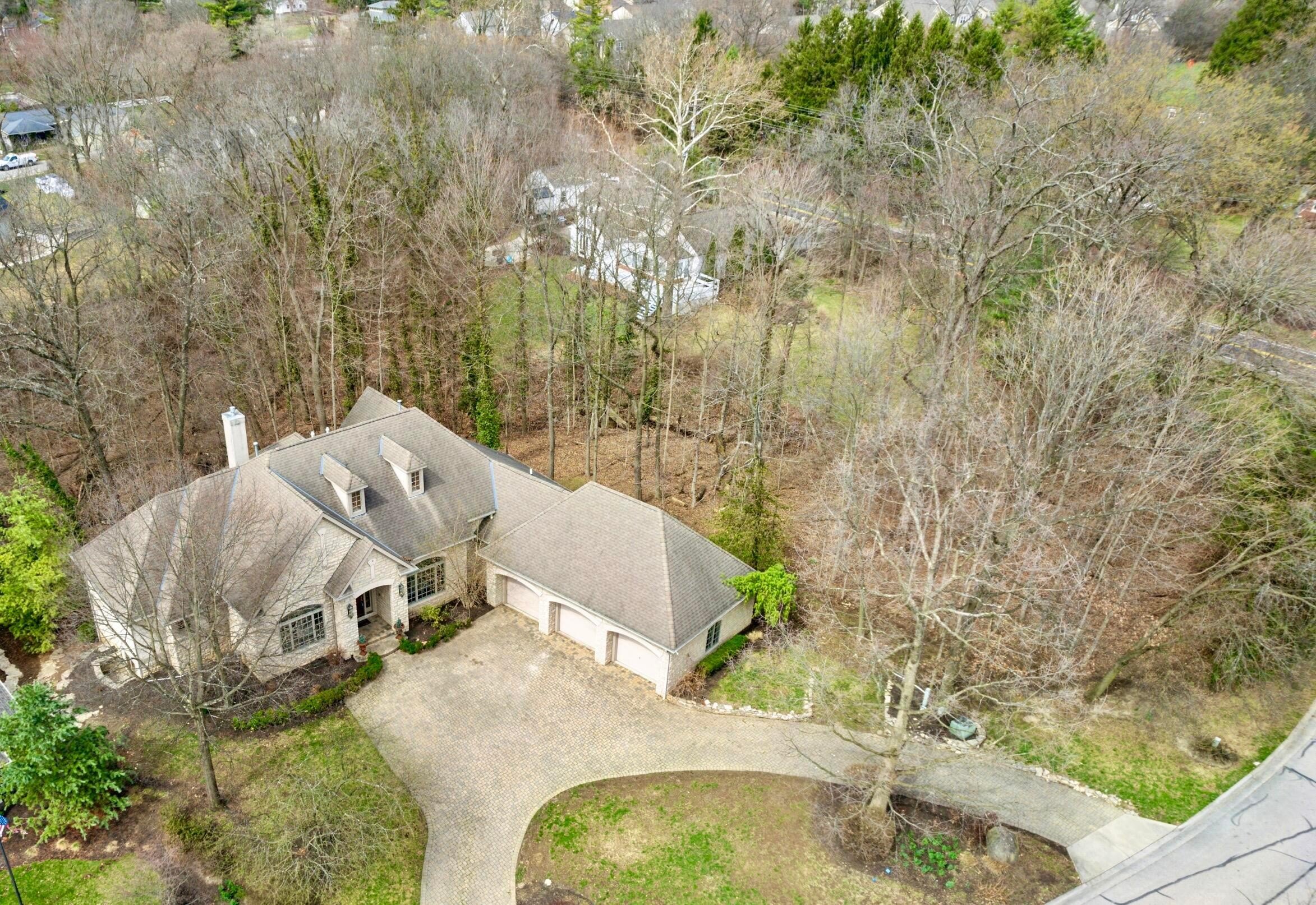 Columbus, Ohio, 43220, United States, 5 Bedrooms Bedrooms, ,5 BathroomsBathrooms,Residential,For Sale,1798291