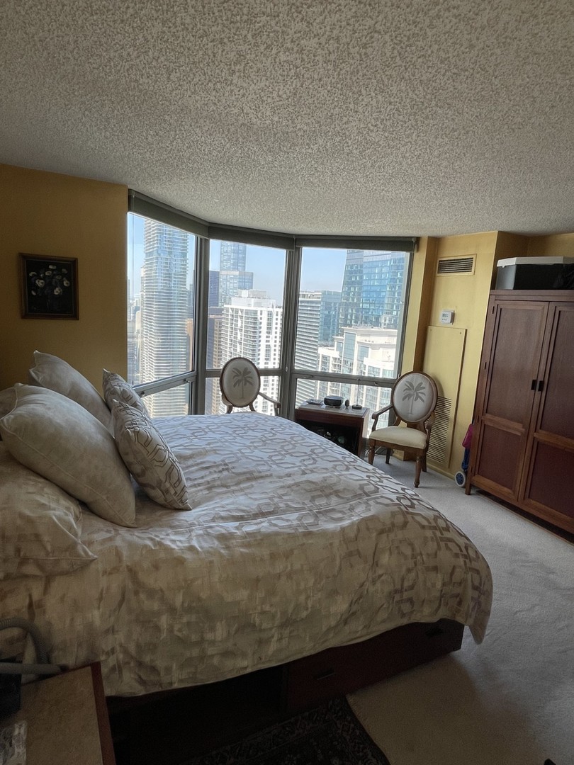 Chicago, Illinois, 60601, United States, 2 Bedrooms Bedrooms, ,2 BathroomsBathrooms,Residential,For Sale,1794745
