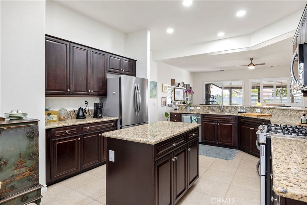 Hemet, California, 92545, United States, 2 Bedrooms Bedrooms, ,3 BathroomsBathrooms,Residential,For Sale,2034070