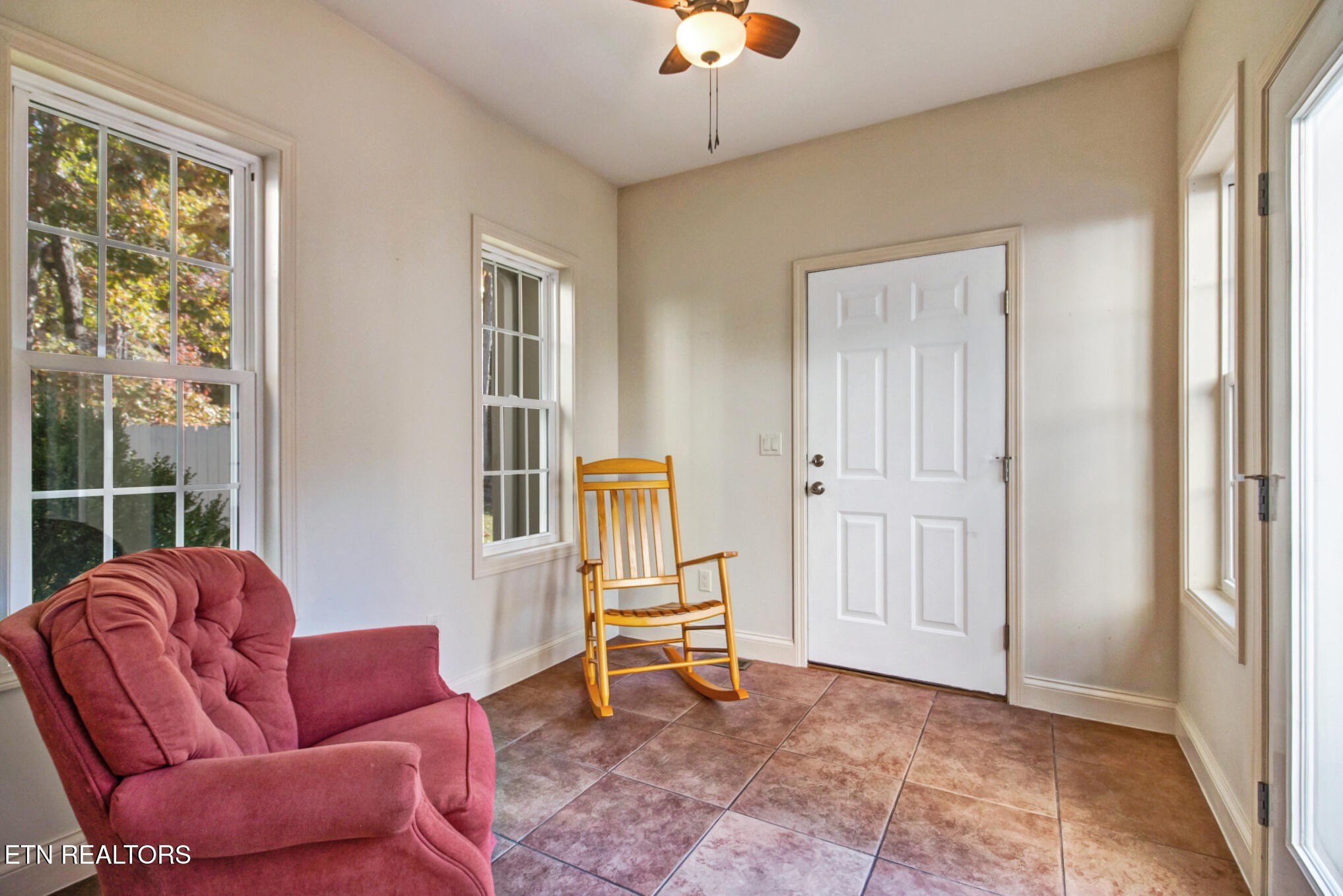 Crossville, Tennessee, 38558, United States, 3 Bedrooms Bedrooms, ,4 BathroomsBathrooms,Residential,For Sale,1930230