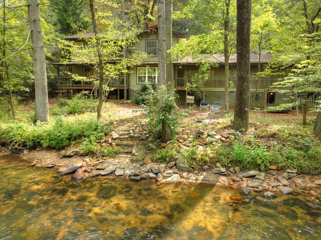 Blue Ridge, Georgia, 30513, United States, 4 Bedrooms Bedrooms, ,4 BathroomsBathrooms,Residential,For Sale,1859104