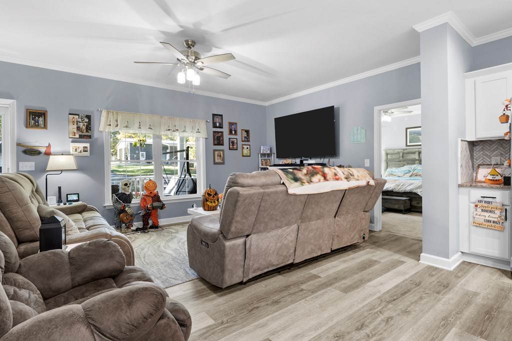 Rice, Virginia, 23966, United States, 3 Bedrooms Bedrooms, ,2 BathroomsBathrooms,Residential,For Sale,1982406