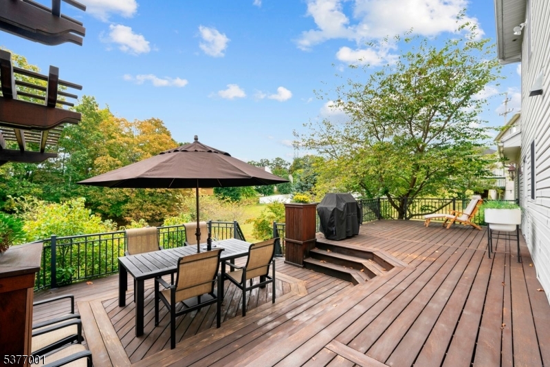 Newton Town, New Jersey, 07860, United States, 4 Bedrooms Bedrooms, ,3 BathroomsBathrooms,Residential,For Sale,1985191