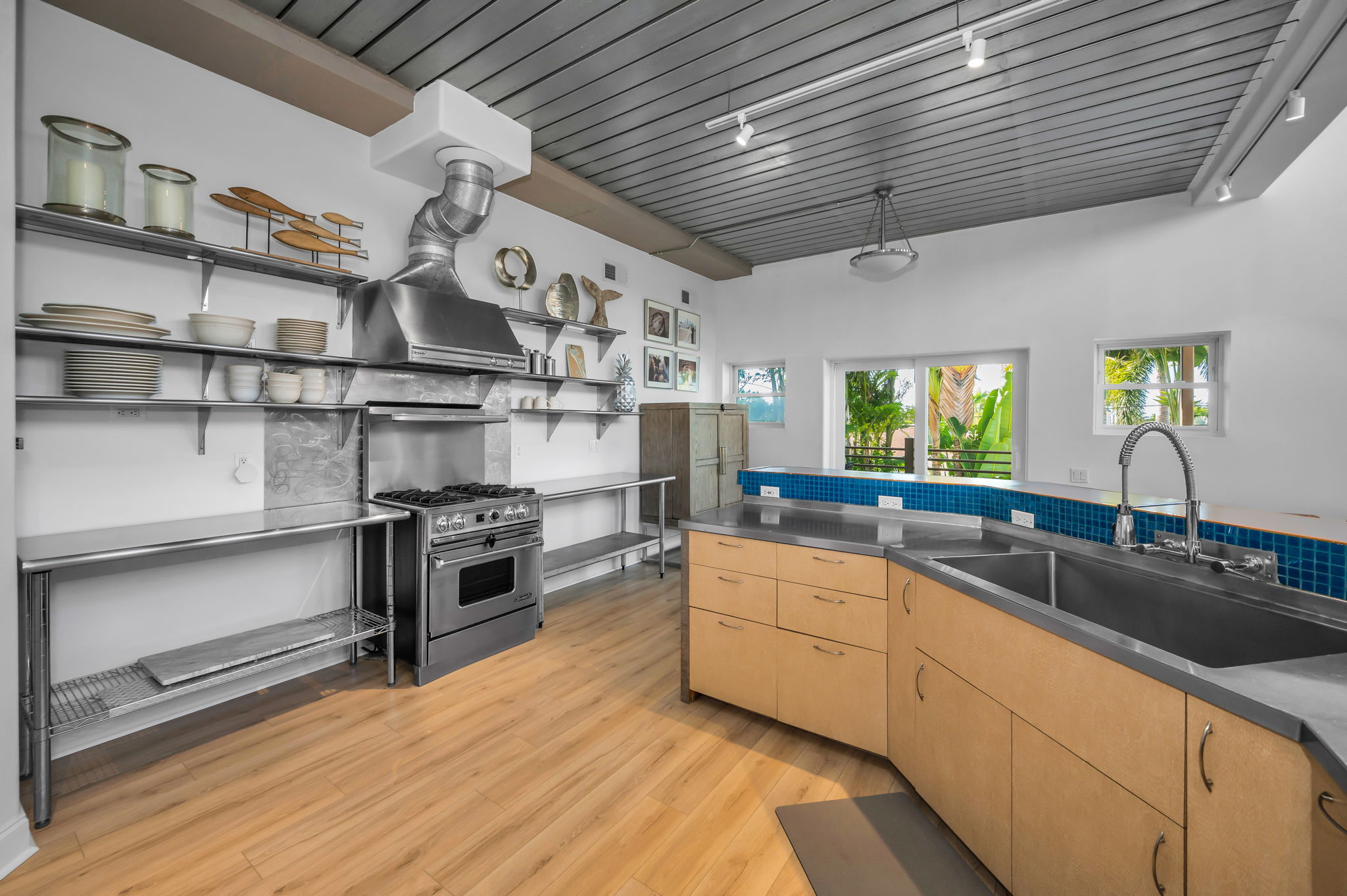 Treasure Island, Florida, 33706, United States, 3 Bedrooms Bedrooms, ,3 BathroomsBathrooms,Residential,For Sale,1996419