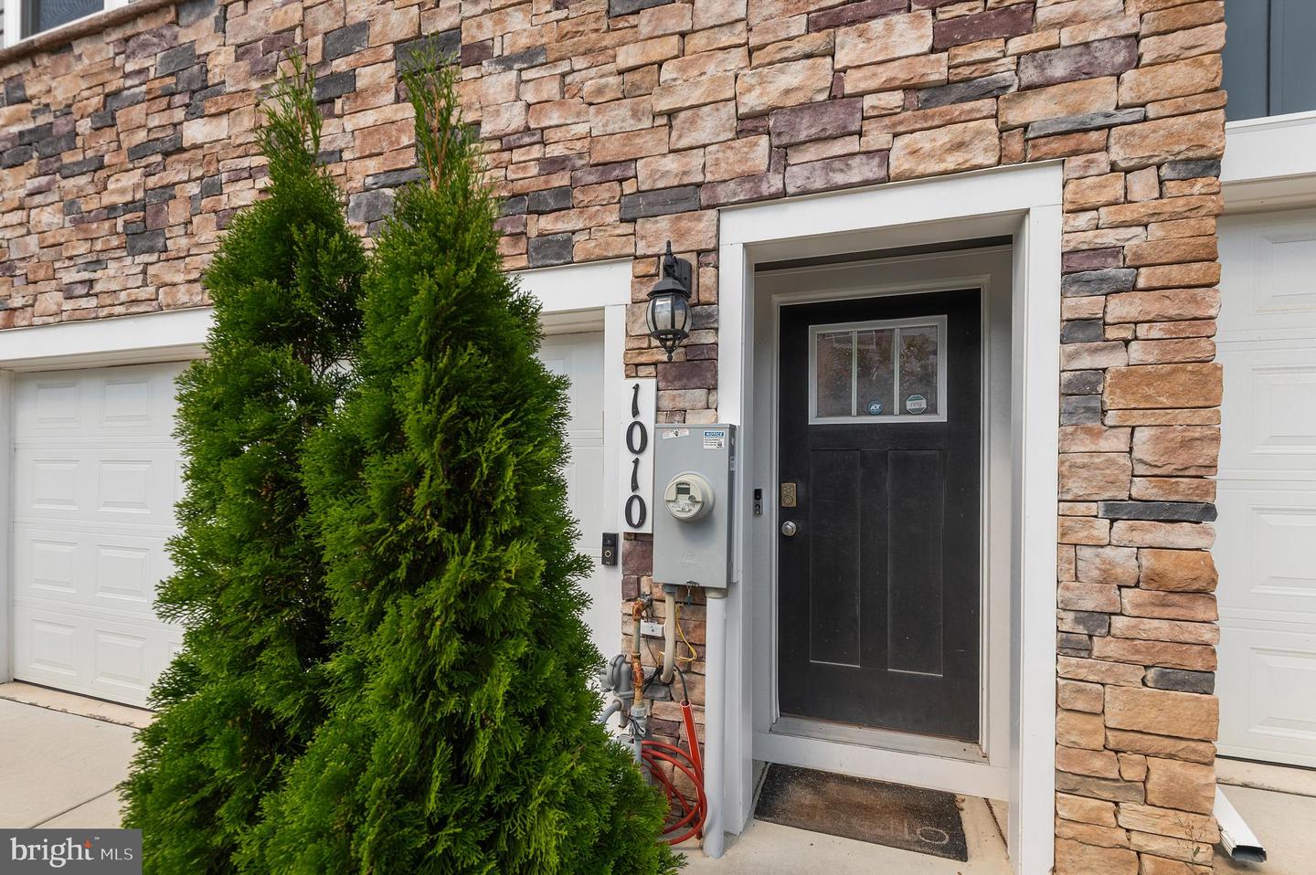 Severn, Maryland, 21144, United States, 4 Bedrooms Bedrooms, ,4 BathroomsBathrooms,Residential,For Sale,1957438