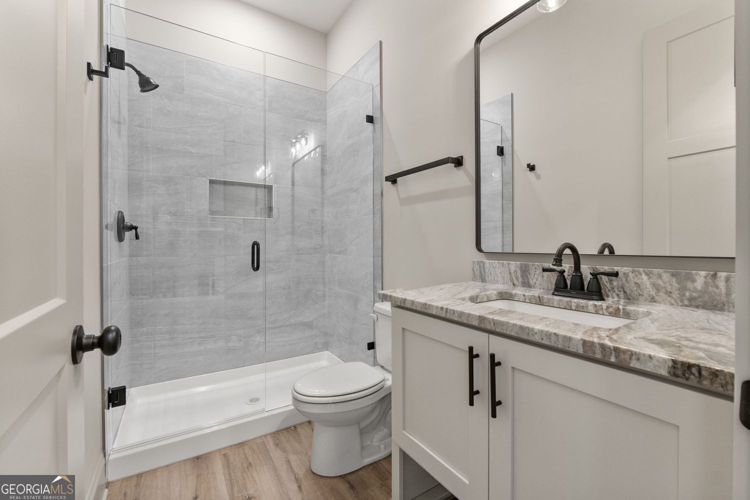 Barnesville, Georgia, 30204, United States, 4 Bedrooms Bedrooms, ,4 BathroomsBathrooms,Residential,For Sale,1859090