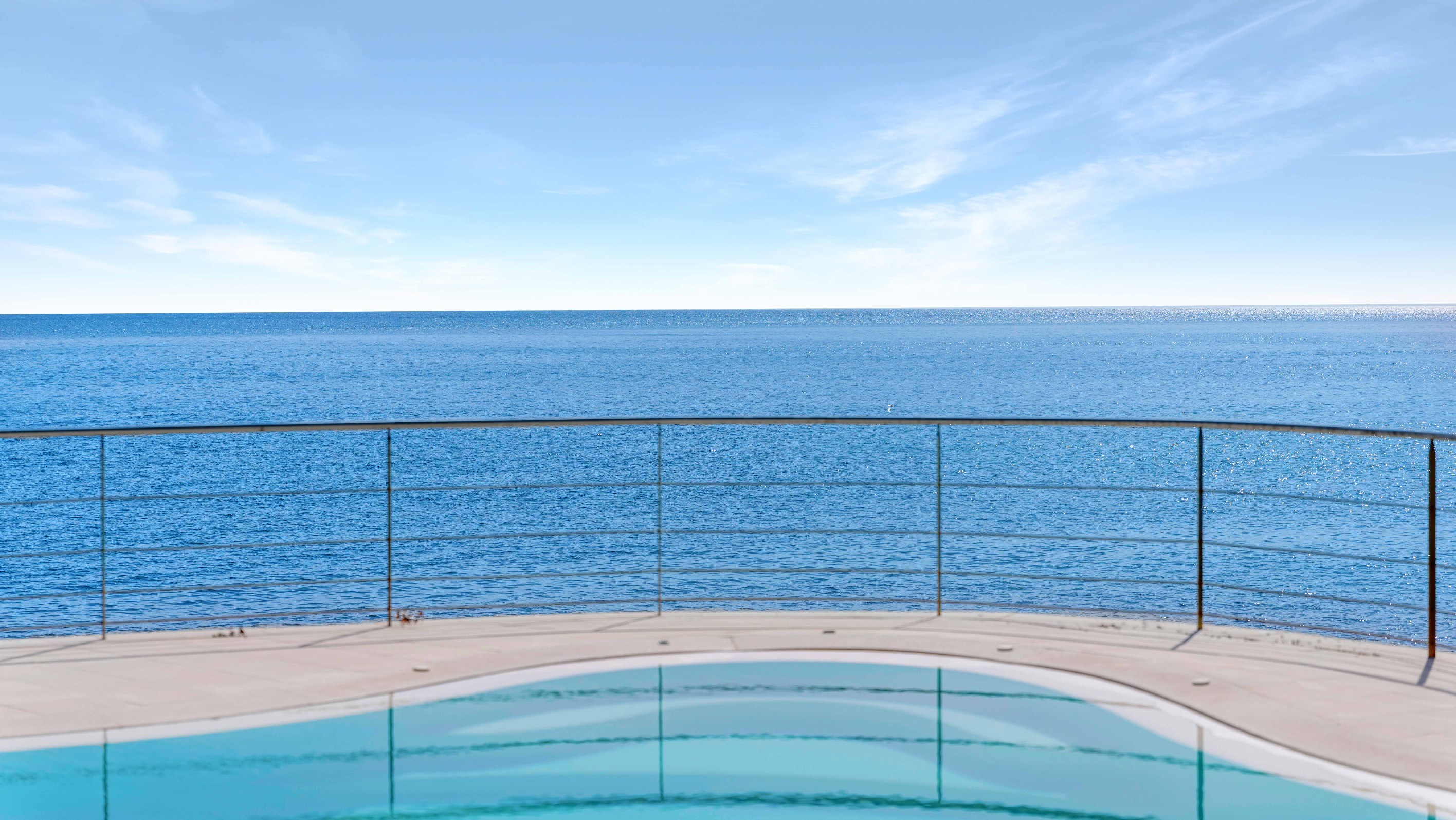  Les Issambres waterfront villa 290 sqm direct sea access 5 bedroom French Rivie… - 物件實景