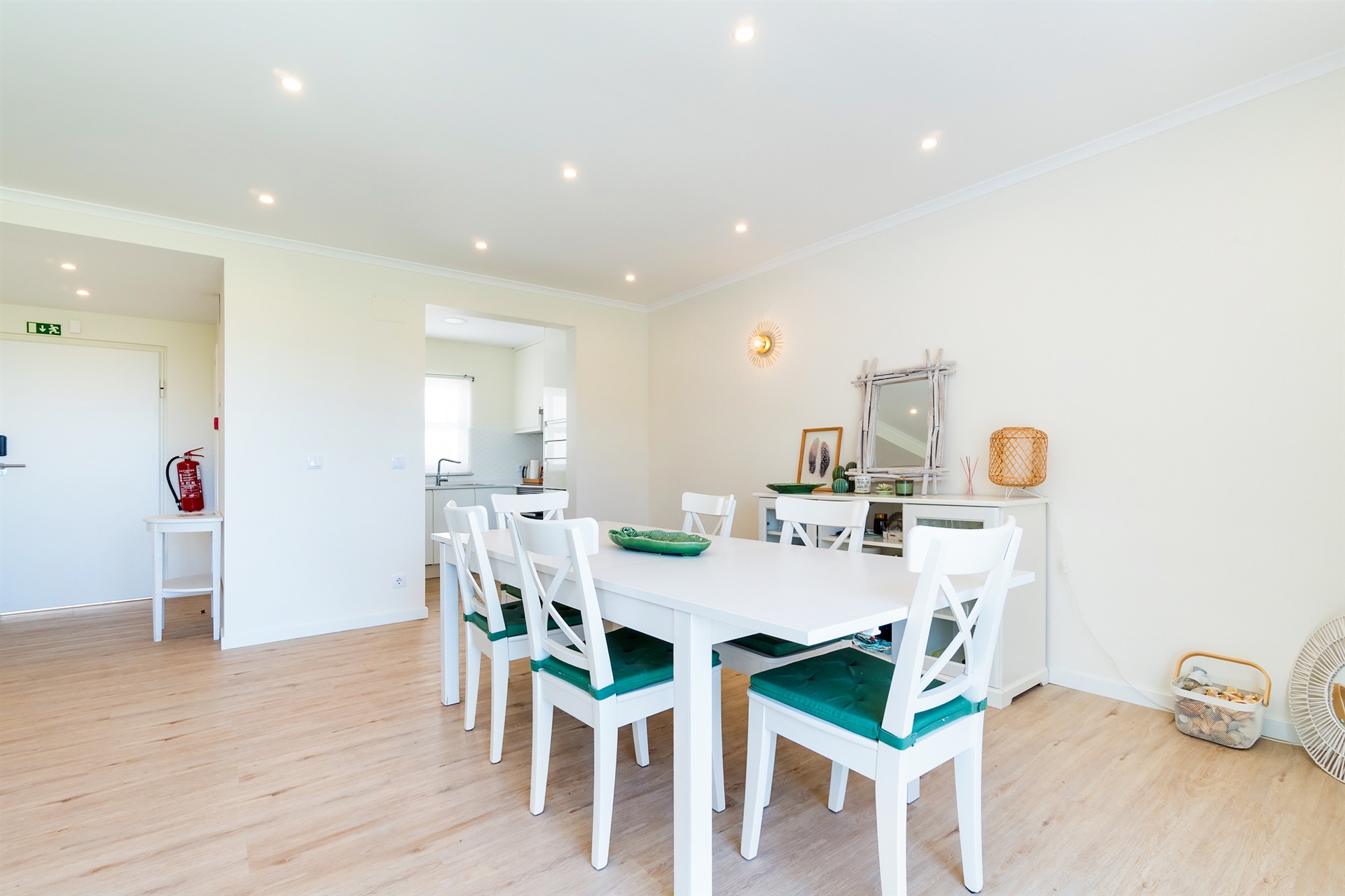 Semi-detached house, 2 bedrooms, for Sale - 物件實景
