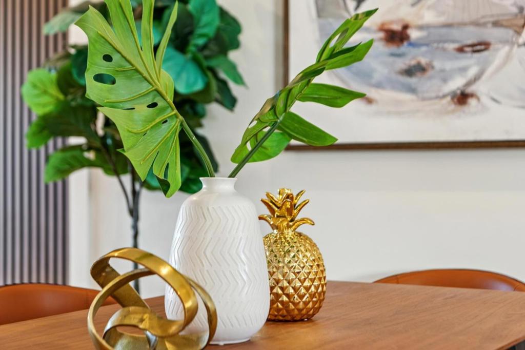 San Francisco, California, 94116, United States, 4 Bedrooms Bedrooms, ,4 BathroomsBathrooms,Residential,For Sale,2014062