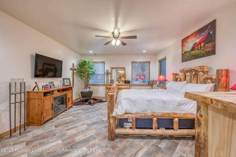 Alto, New Mexico, 88312, United States, 3 Bedrooms Bedrooms, ,2 BathroomsBathrooms,Residential,For Sale,1909462