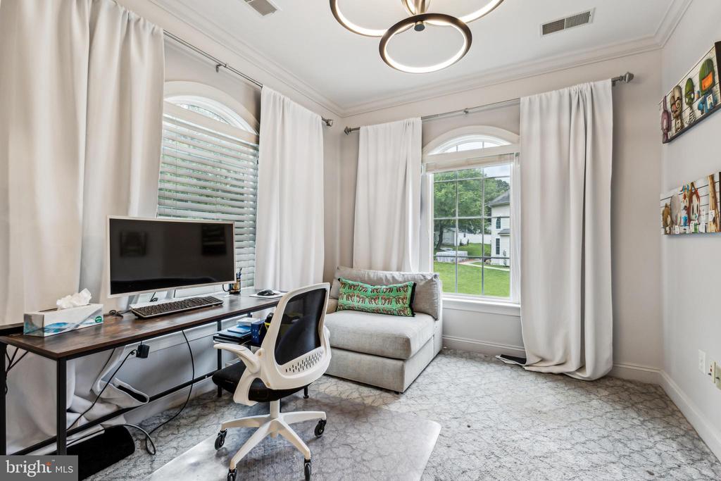 Manassas, Virginia, 20112, United States, 5 Bedrooms Bedrooms, ,5 BathroomsBathrooms,Residential,For Sale,1825143