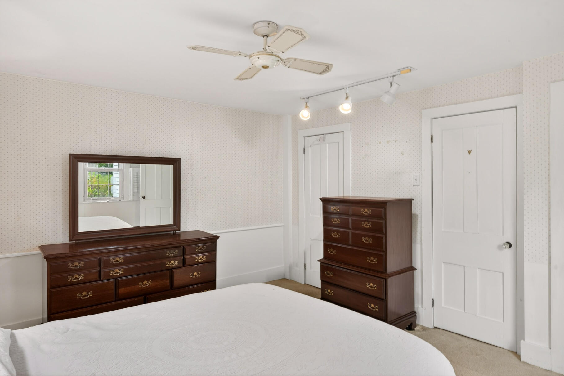  213 Main Street, Chatham, MA, 02633 - 物件實景