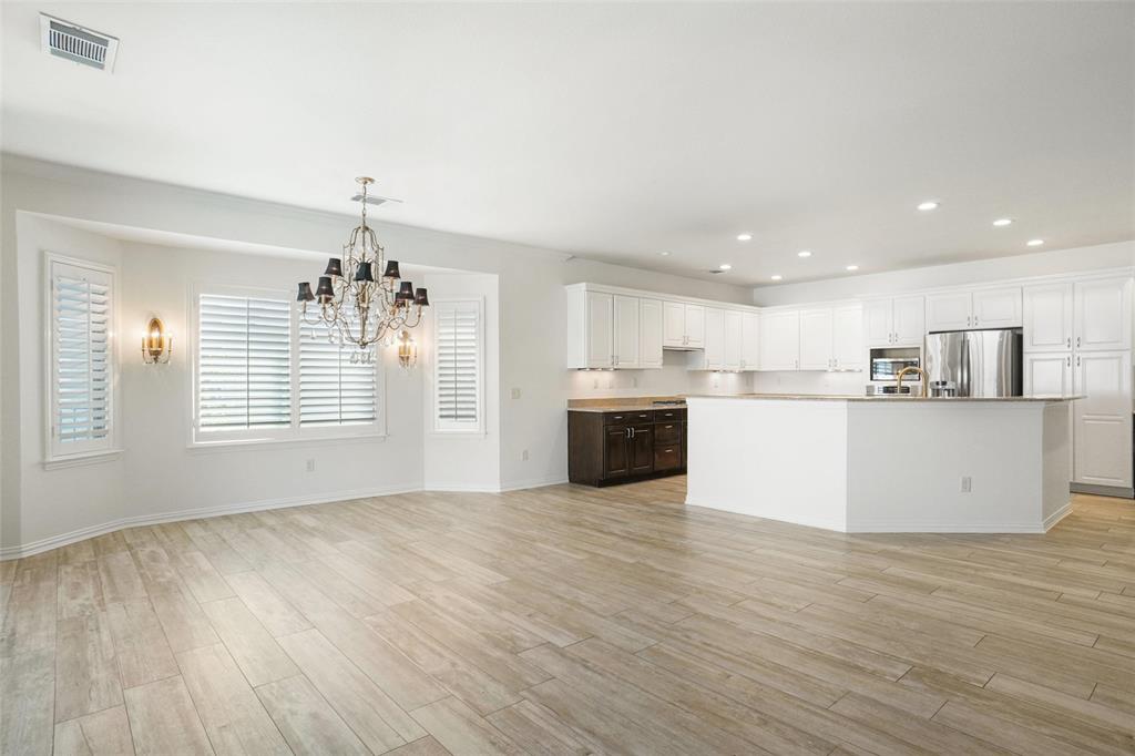 Denton, Texas, 76207, United States, 2 Bedrooms Bedrooms, ,3 BathroomsBathrooms,Residential,For Sale,1981662