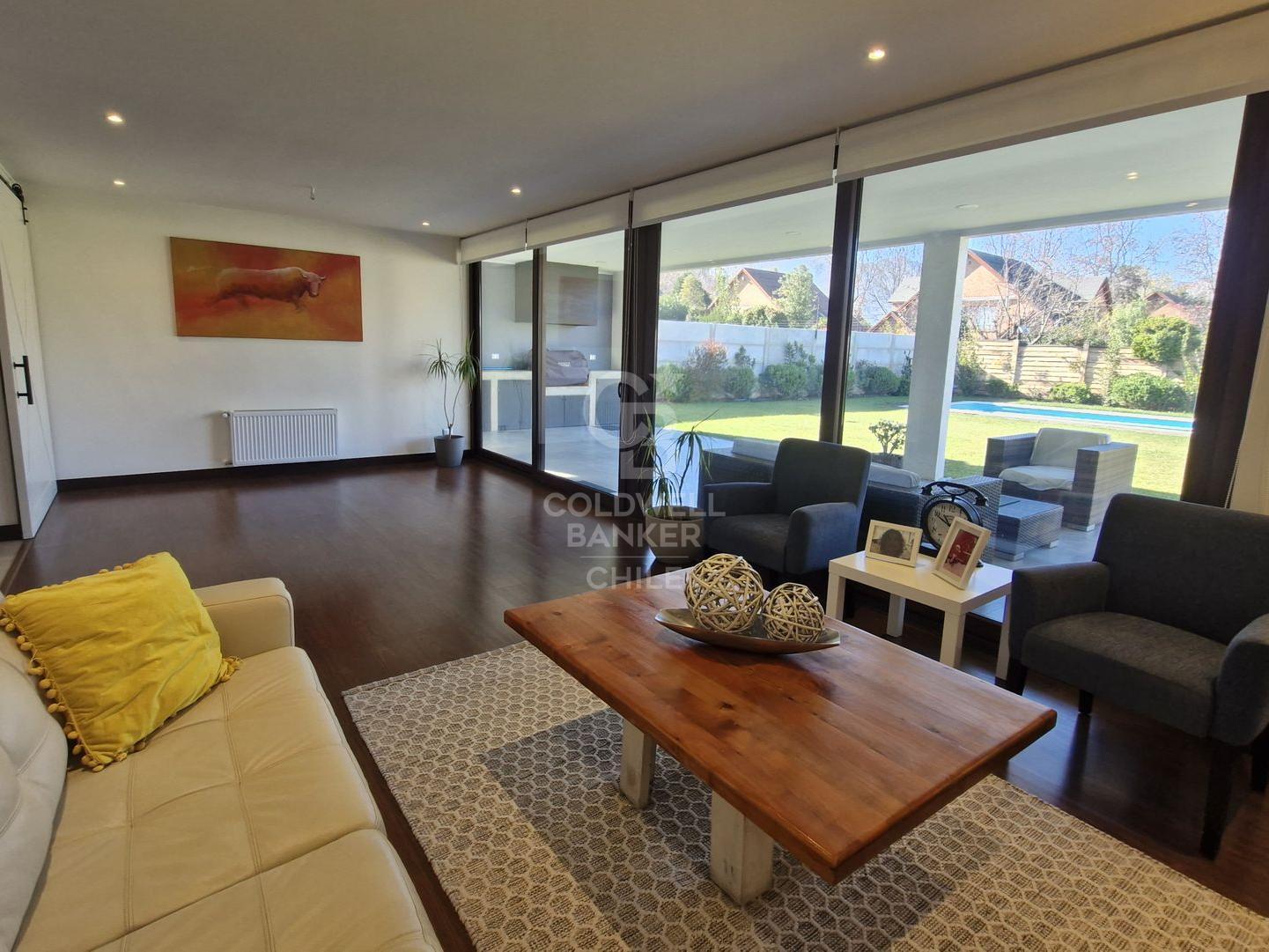Colina, Chile, 4 Bedrooms Bedrooms, ,3 BathroomsBathrooms,Residential,For Sale,1874460